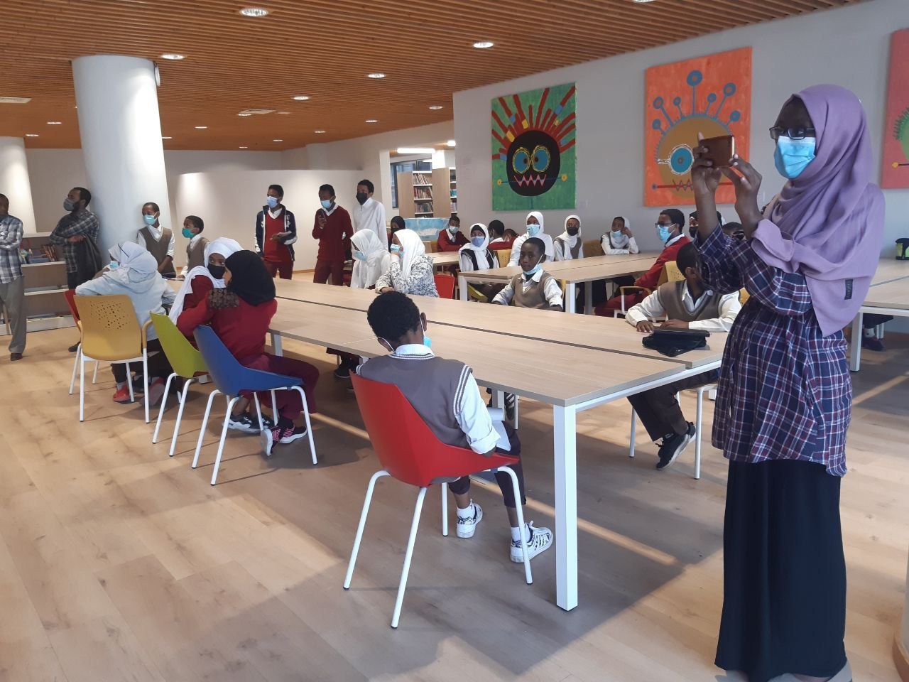 Mekanisa Abadir School top-performing students visit Berhan Books Library photo 2